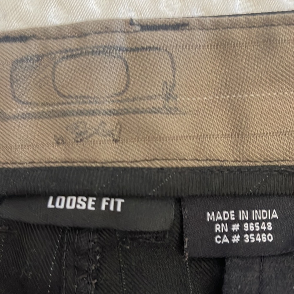 Oakley shorts - Picture 3 of 6